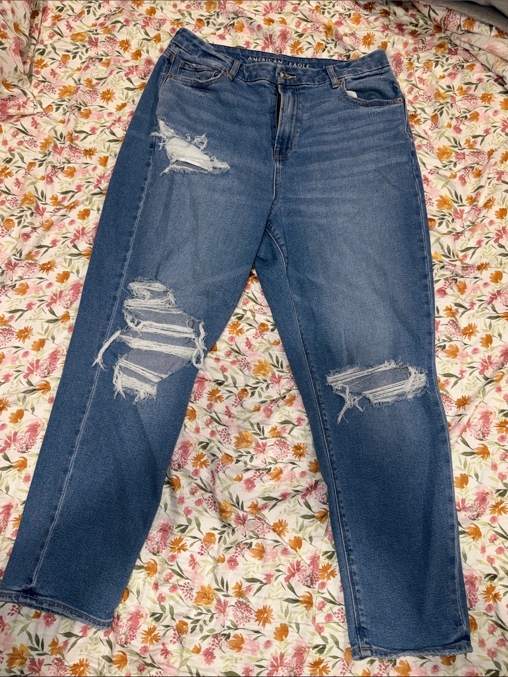 American Eagle Outfitters Distressed curvy mom jeans
